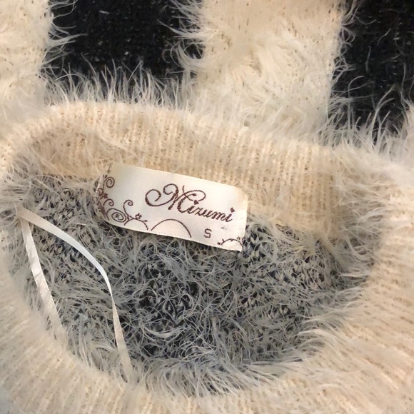 Zebra sweater - Picture 3 of 3